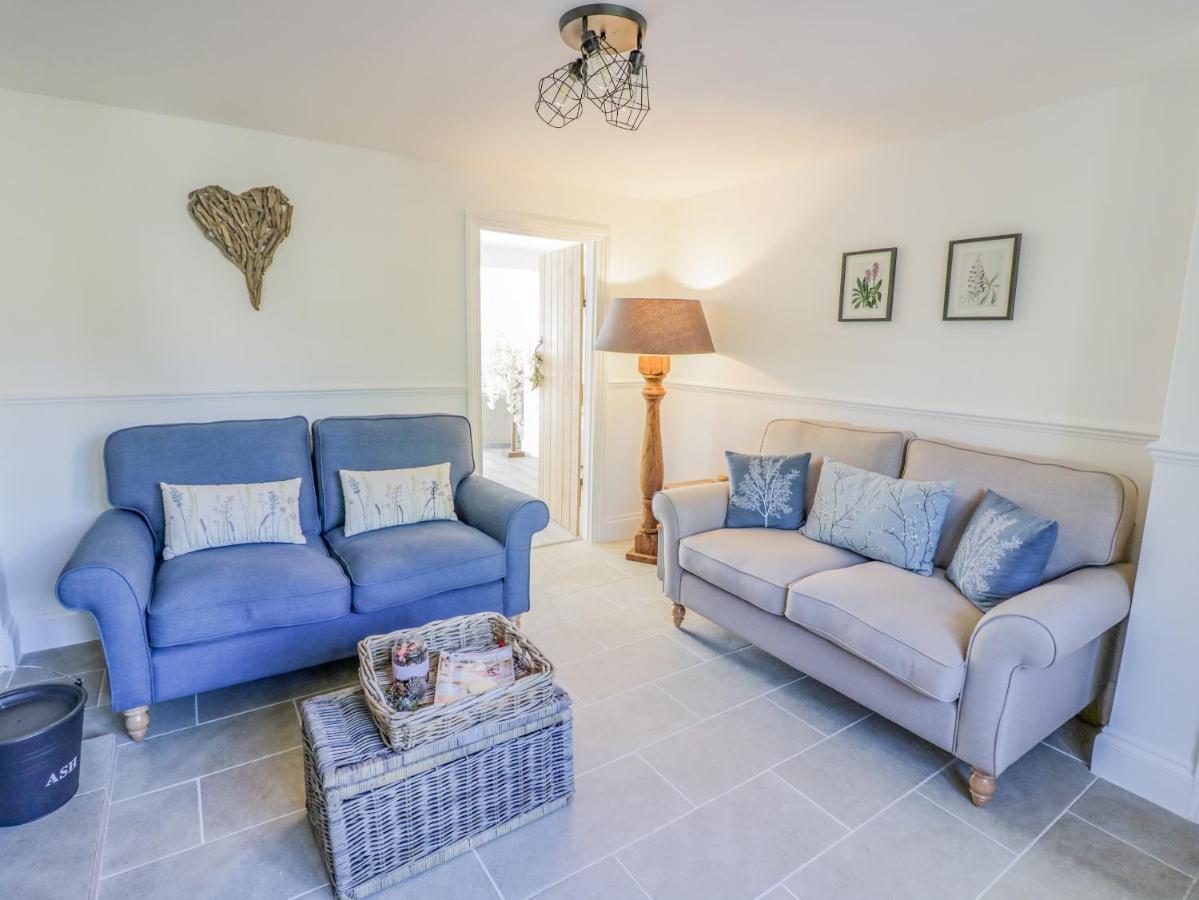 Blossom Cottage Μπρόντγουεϊ Εξωτερικό φωτογραφία